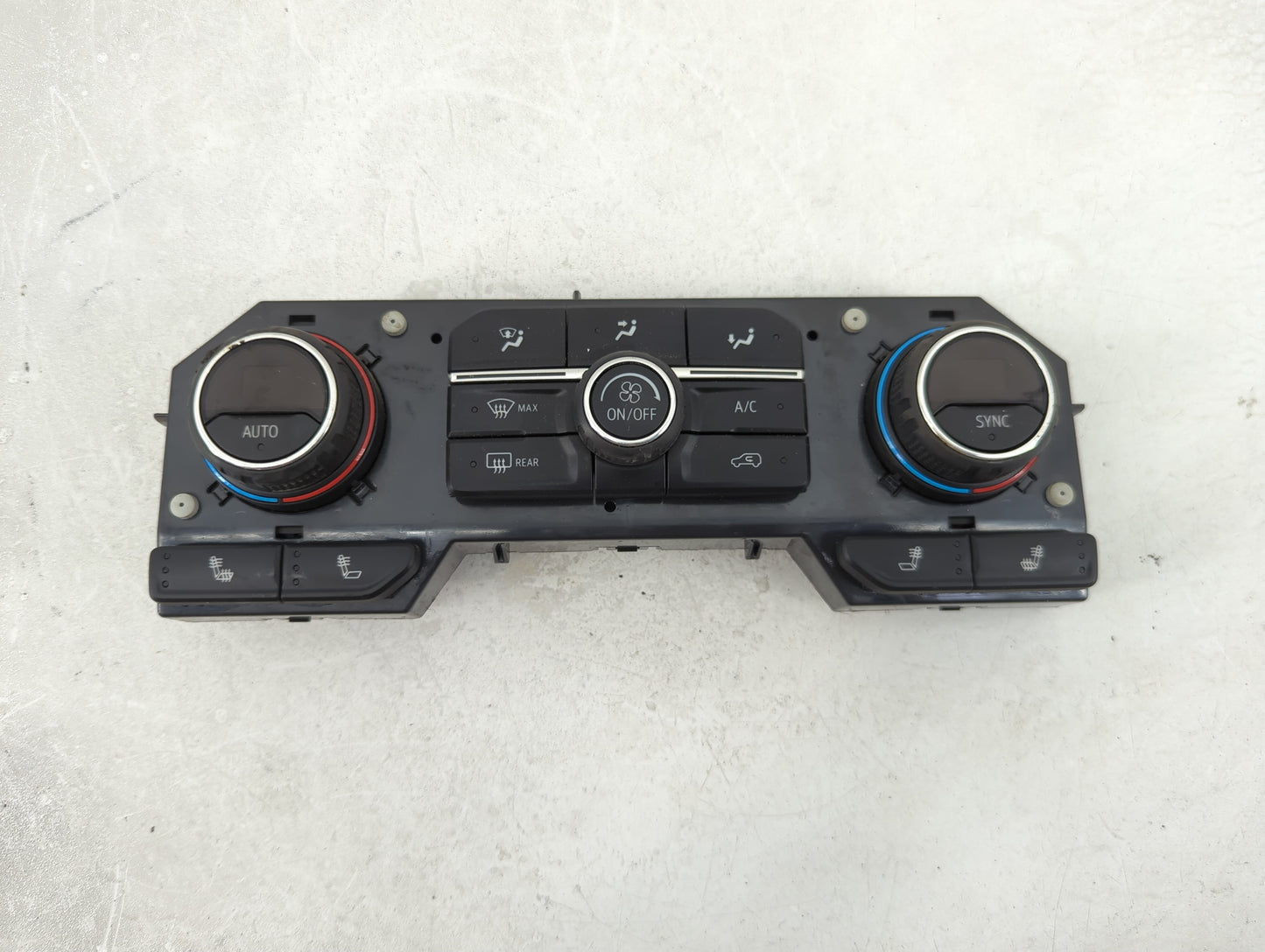 2019 Chevrolet Silverado 1500 Climate Control Module Temperature AC/Heater Replacement P/N:84692237 73702000000000X Fits Fit