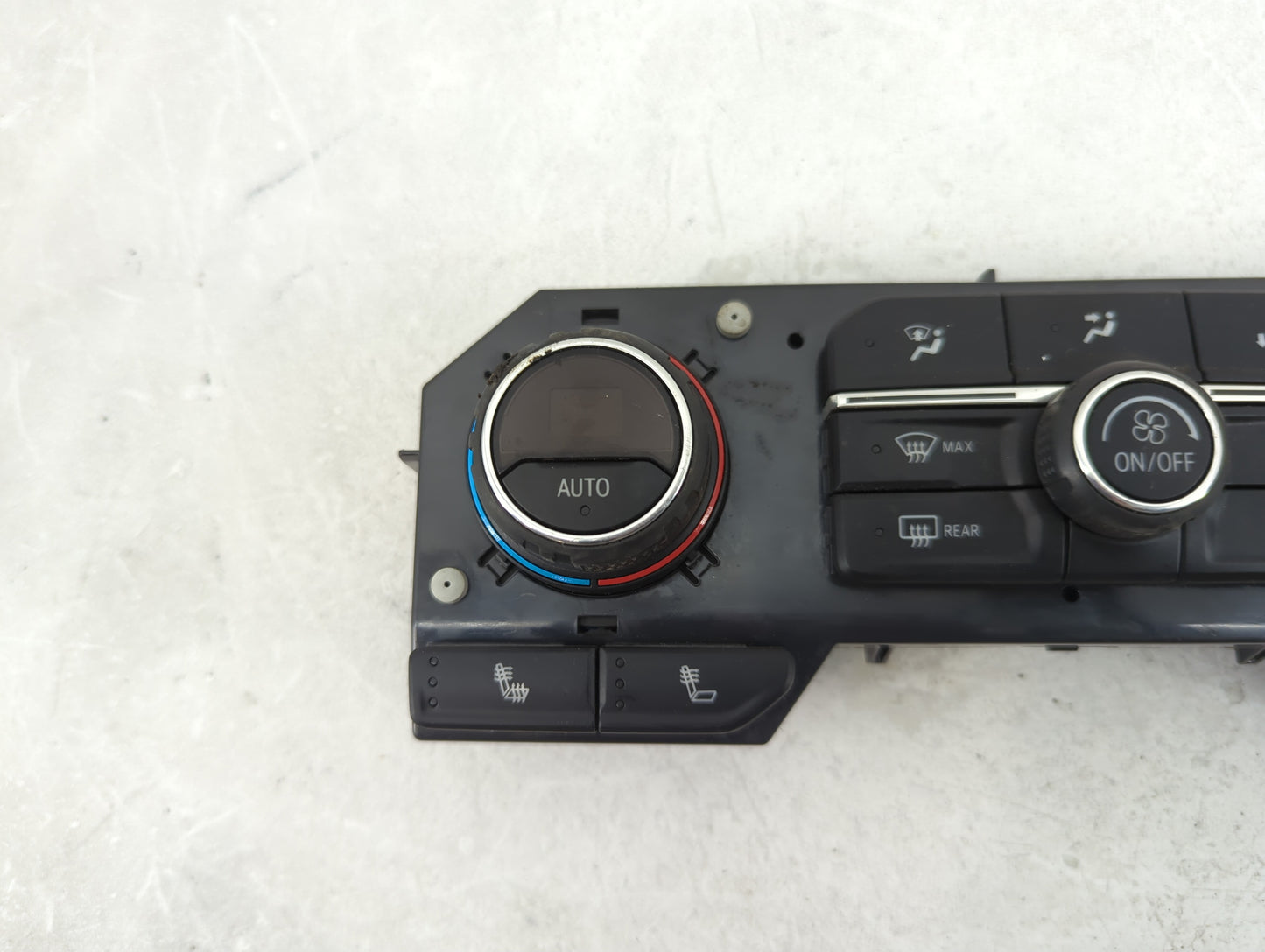 2019 Chevrolet Silverado 1500 Climate Control Module Temperature AC/Heater Replacement P/N:84692237 73702000000000X Fits Fit