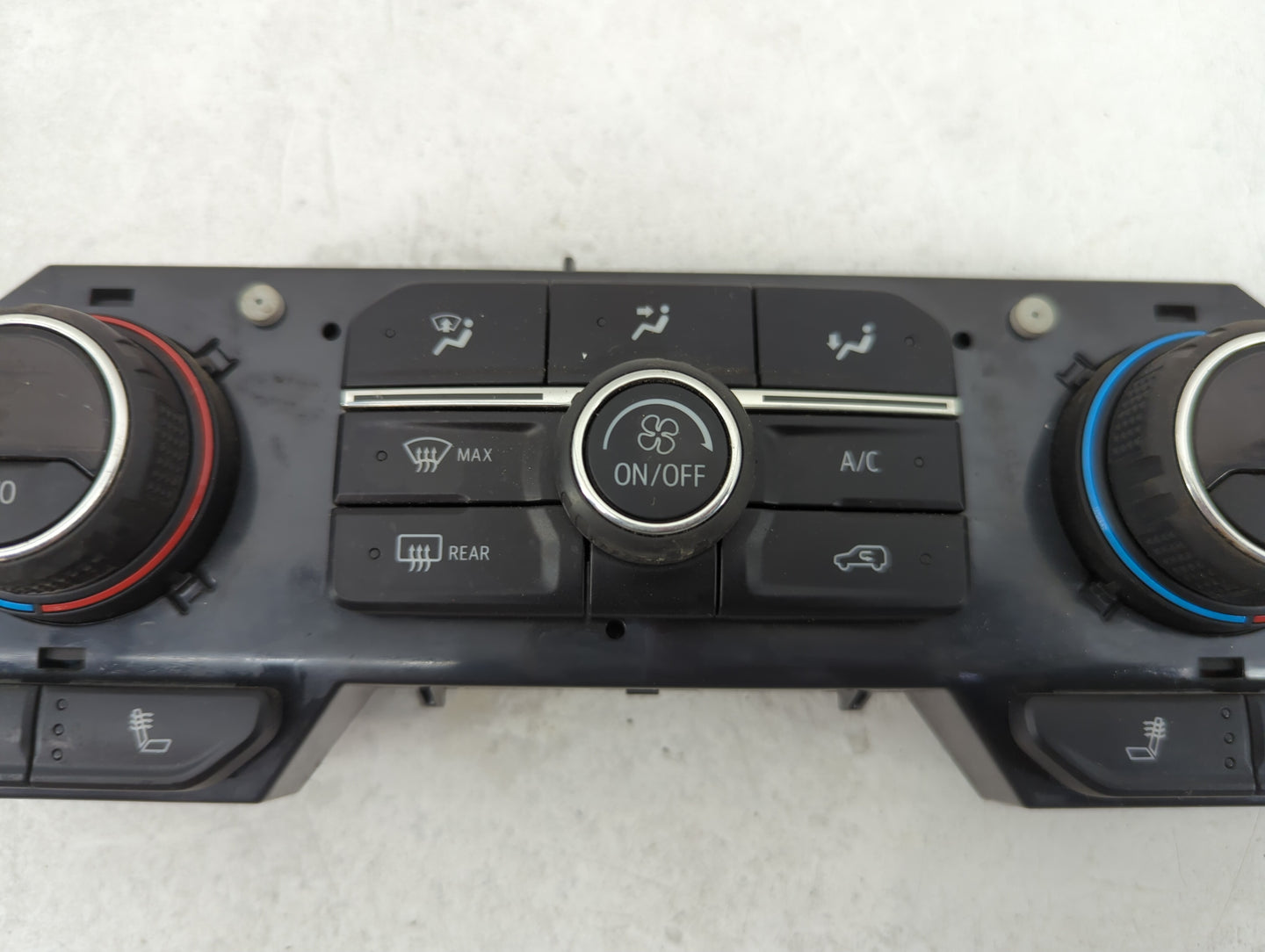 2019 Chevrolet Silverado 1500 Climate Control Module Temperature AC/Heater Replacement P/N:84692237 73702000000000X Fits Fit