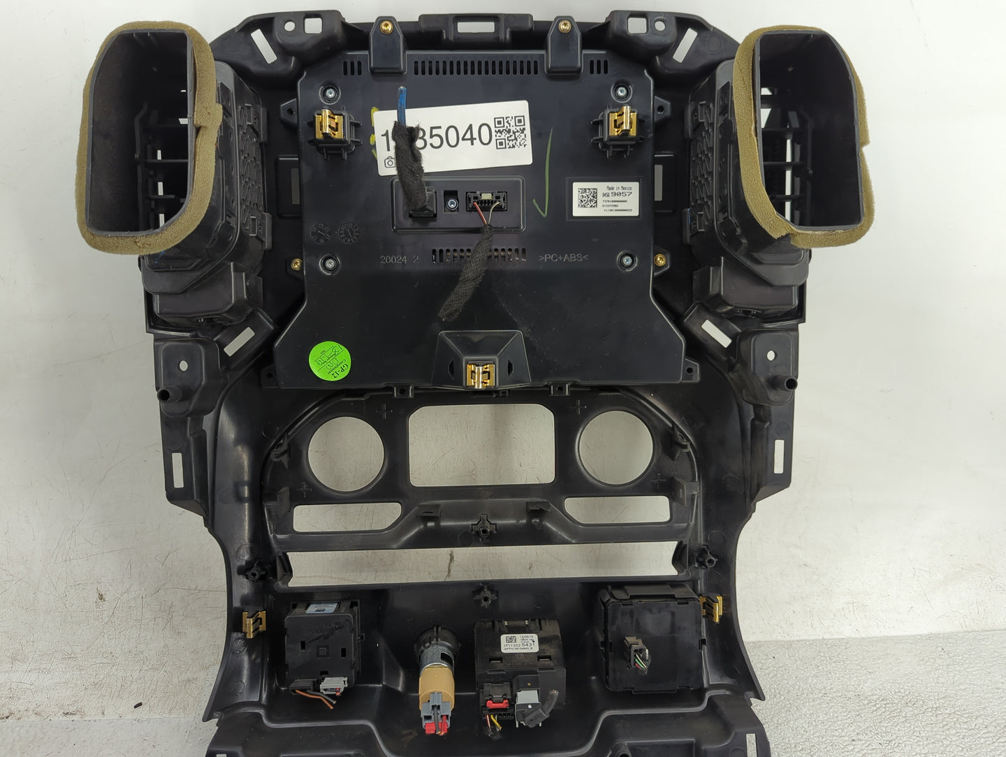 2019-2020 Chevrolet Silverado 1500 Radio Control Panel Black - Oemusedautoparts1.com