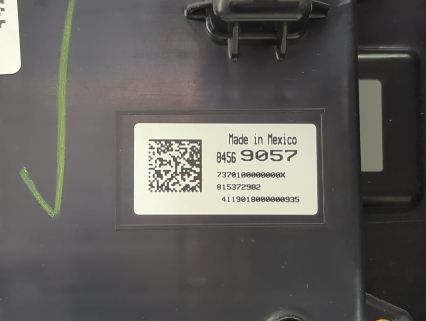 2019-2020 Chevrolet Silverado 1500 Radio Control Panel Black - Oemusedautoparts1.com