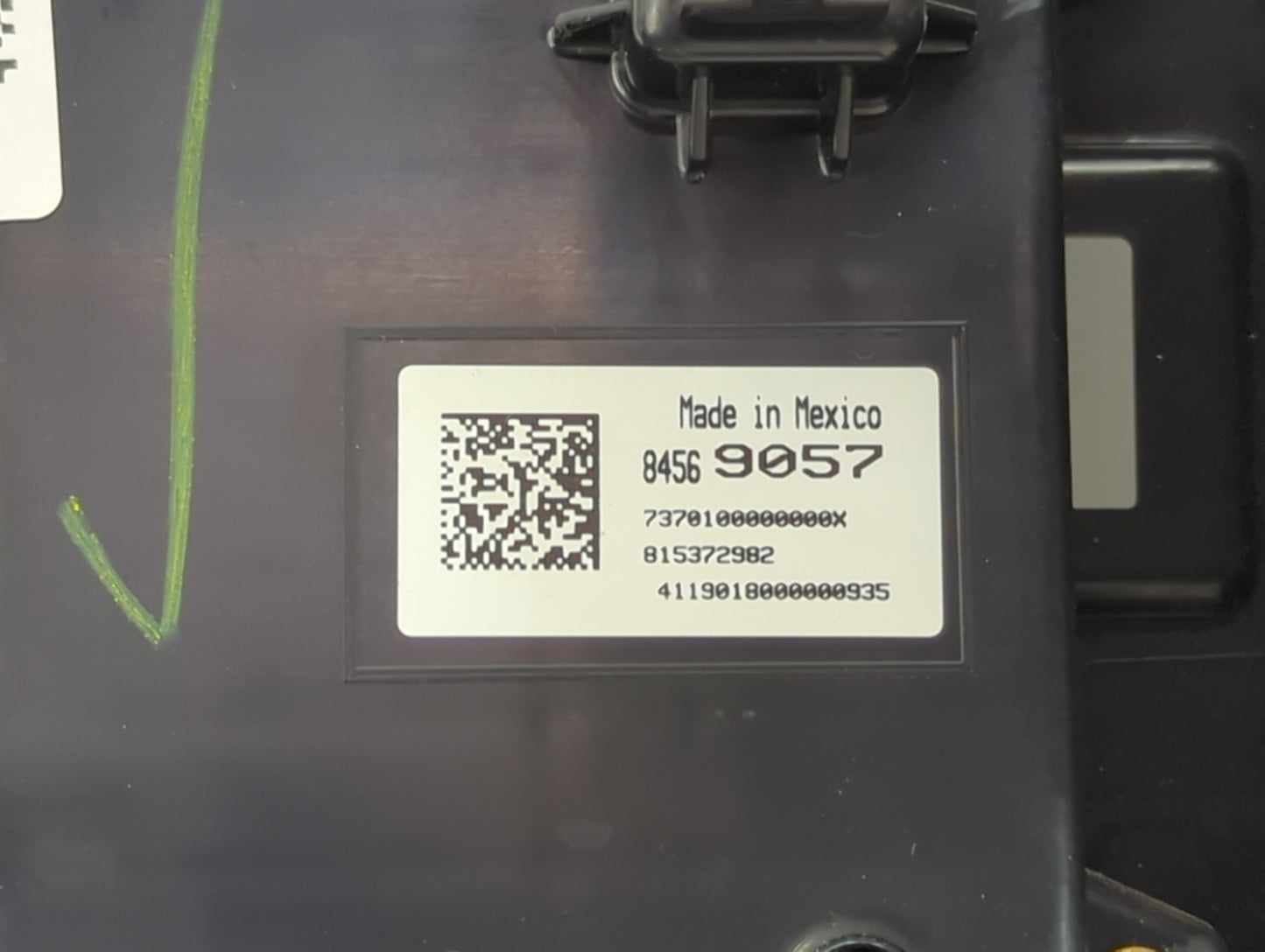 2019-2020 Chevrolet Silverado 1500 Radio Control Panel Black - Oemusedautoparts1.com