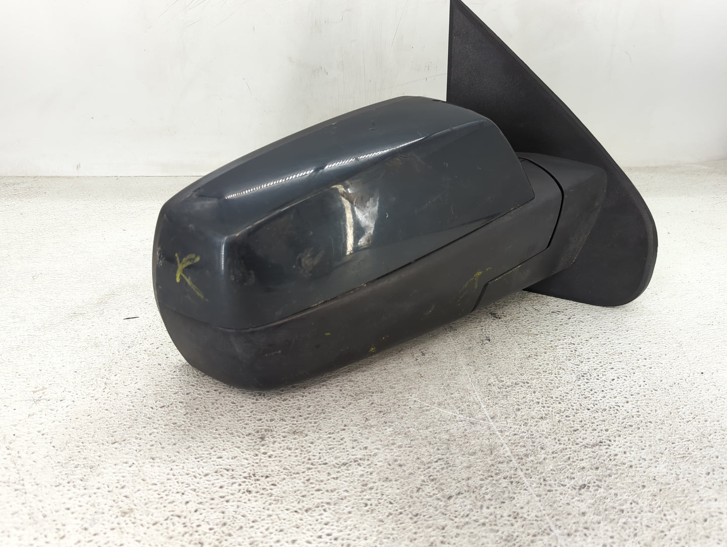2014-2019 Chevrolet Silverado 1500 Passenger Side View Mirror - Right Door Mirror OEM Used - Oemusedautoparts1.com