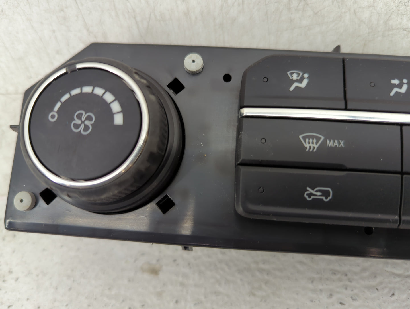 2019-2022 Chevrolet Silverado 1500 Climate Control Module Temperature AC/Heater Replacement P/N:84542732 Fits OEM Used Auto 