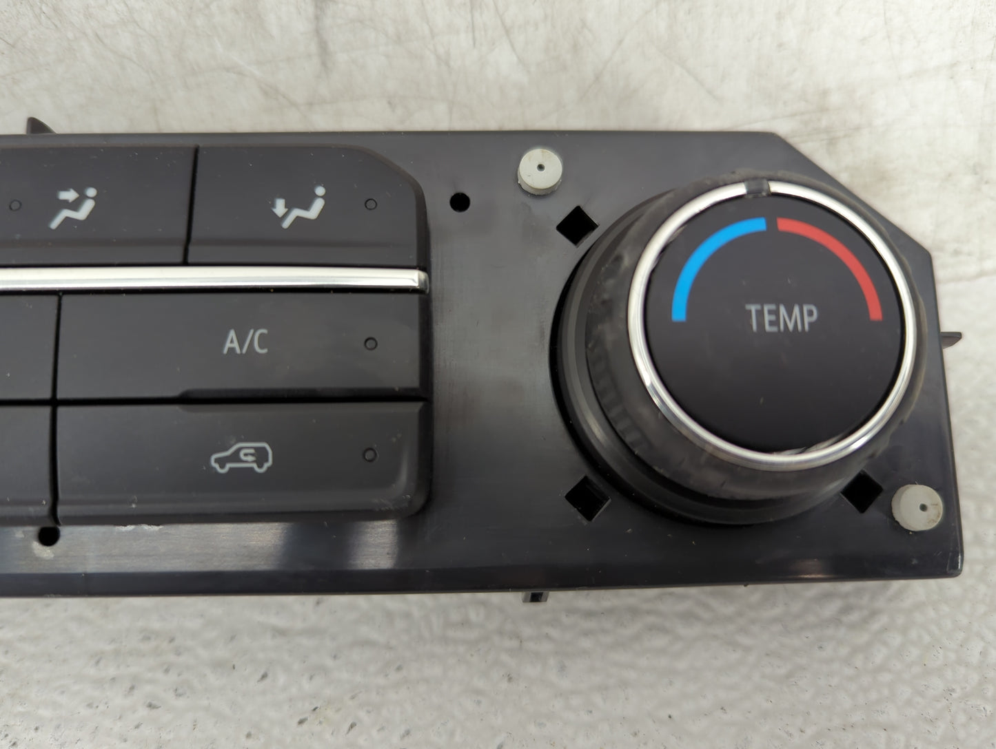 2019-2022 Chevrolet Silverado 1500 Climate Control Module Temperature AC/Heater Replacement P/N:84542732 Fits OEM Used Auto 