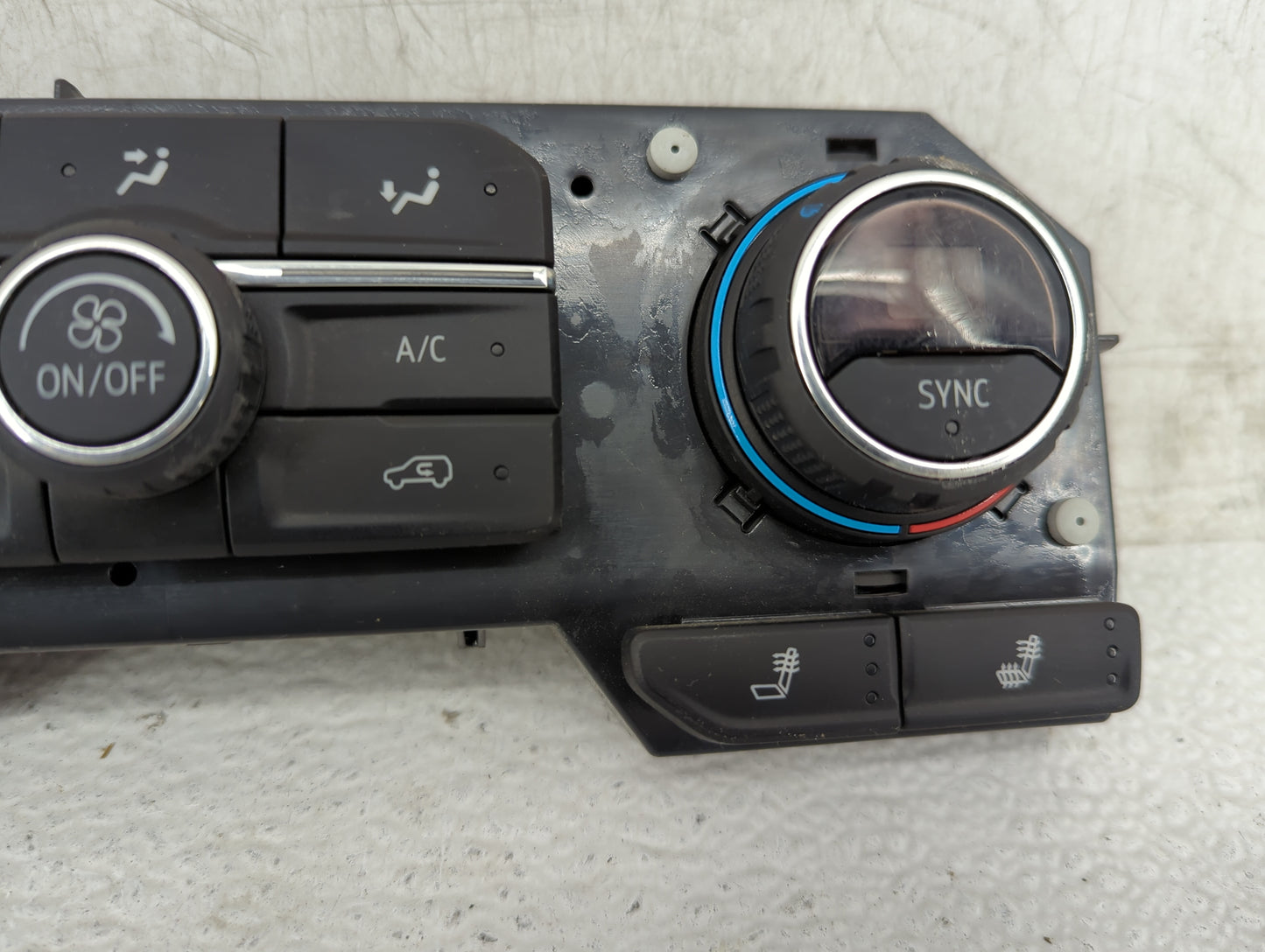 2019 Chevrolet Silverado 1500 Climate Control Module Temperature AC/Heater Replacement P/N:84692237 Fits Fits 2020 2021 2022