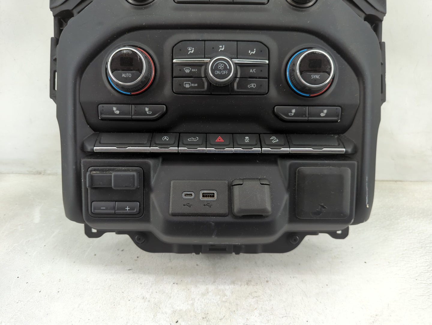 2019 Chevrolet Silverado 1500 Climate Control Module Temperature AC/Heater Replacement P/N:84569064 815372982 Fits OEM Used 