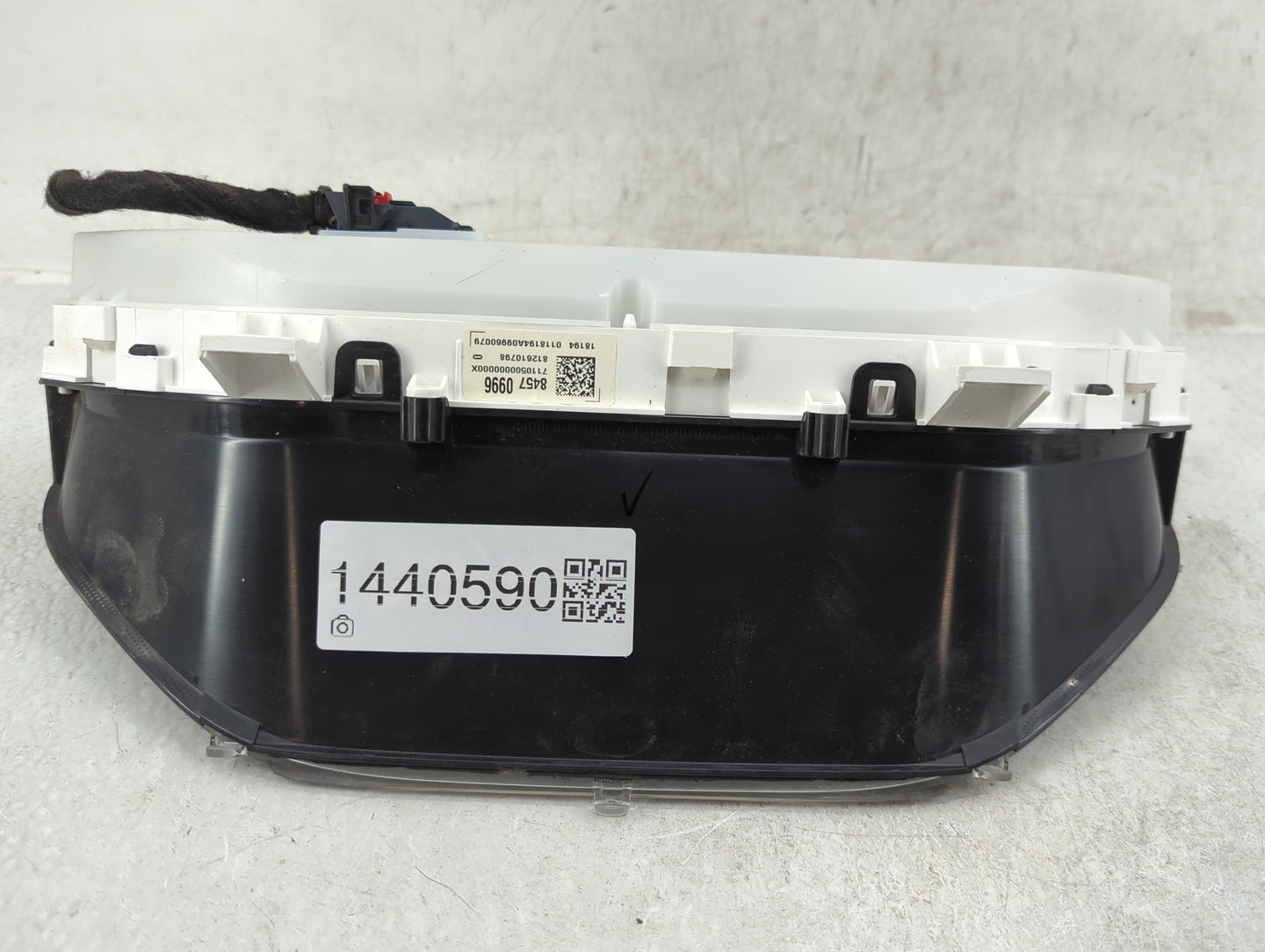 2019 Chevrolet Silverado 1500 Instrument Cluster Speedometer Gauges P/N:84570996 7110500000000X, 812610798, 769453-280A Fits