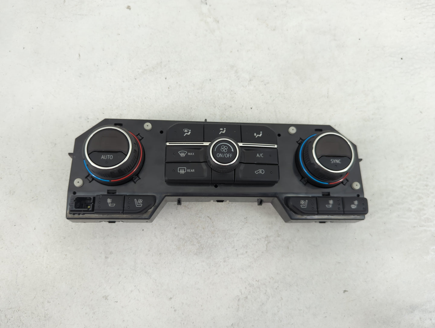 2019 Chevrolet Silverado 1500 Climate Control Module Temperature AC/Heater Replacement P/N:22183340 815372982, 7370200000000
