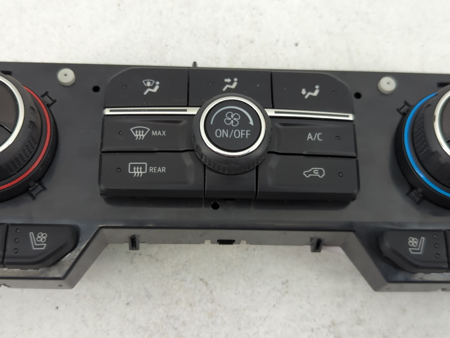 2019 Chevrolet Silverado 1500 Climate Control Module Temperature AC/Heater Replacement P/N:22183340 815372982, 7370200000000