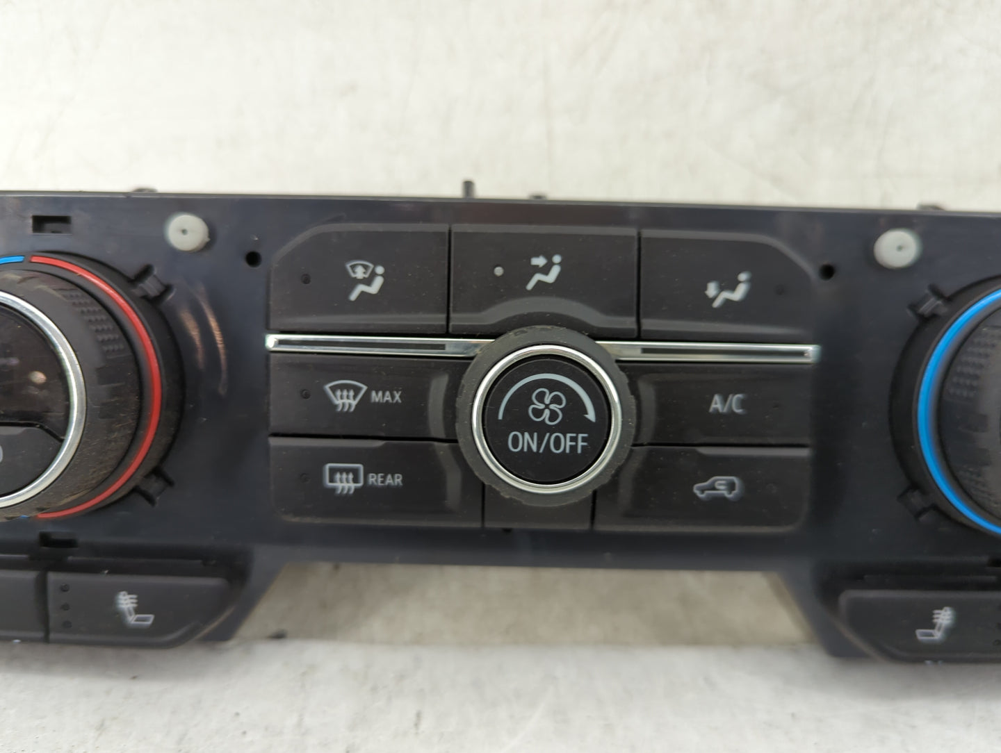 2019 Chevrolet Silverado 1500 Climate Control Module Temperature AC/Heater Replacement P/N:84499511 7370200000000X, 81537298