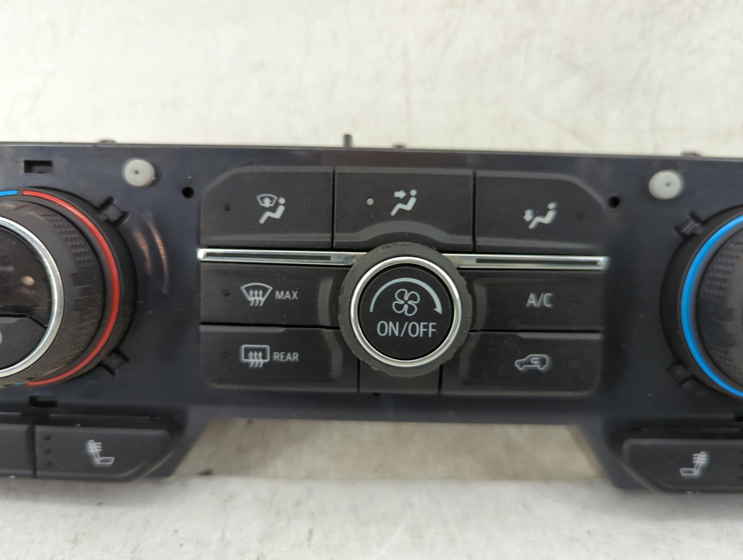 2019 Chevrolet Silverado 1500 Climate Control Module Temperature AC/Heater Replacement P/N:84499511 7370200000000X, 81537298
