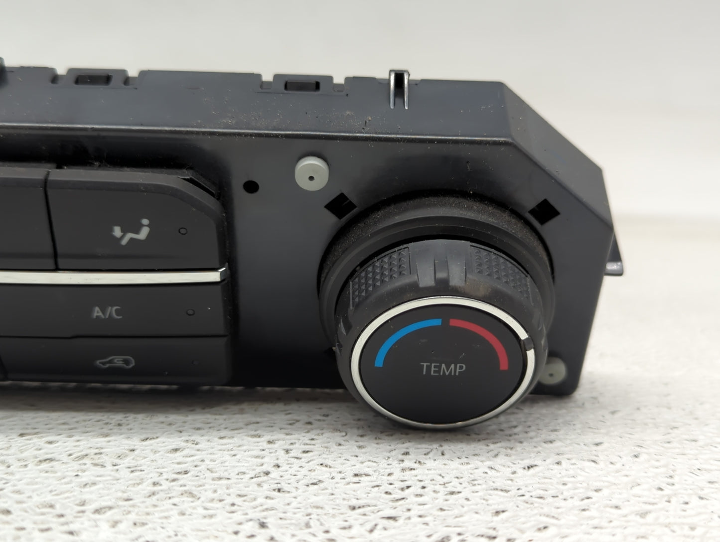 2019-2022 Chevrolet Silverado 1500 Climate Control Module Temperature AC/Heater Replacement P/N:84542734 Fits OEM Used Auto 