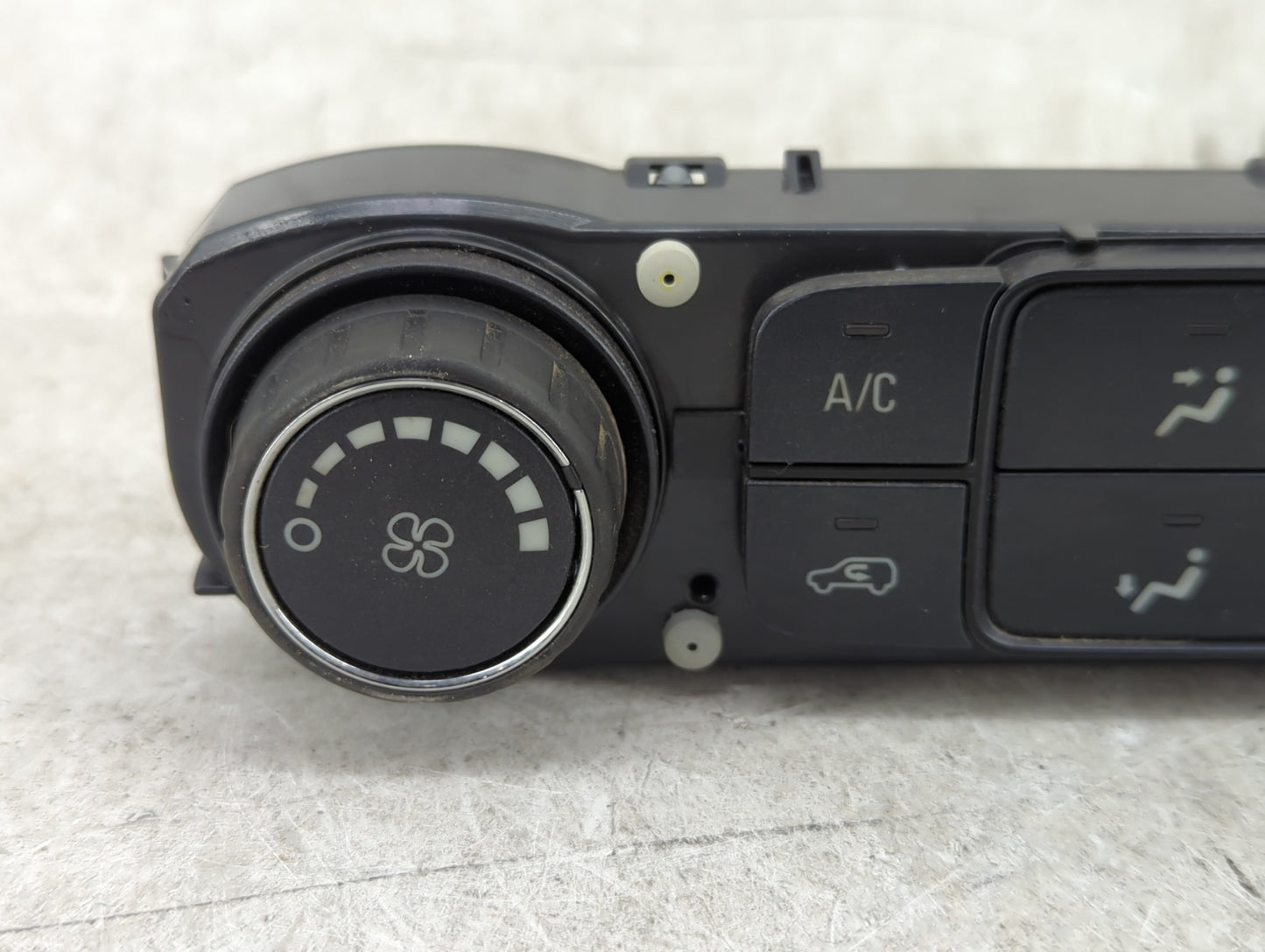 2014-2019 Chevrolet Silverado 1500 Climate Control Module Temperature AC/Heater Replacement P/N:84199205 Fits OEM Used Auto 