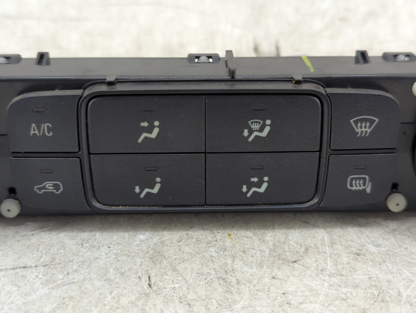 2014-2019 Chevrolet Silverado 1500 Climate Control Module Temperature AC/Heater Replacement P/N:84199205 Fits OEM Used Auto 