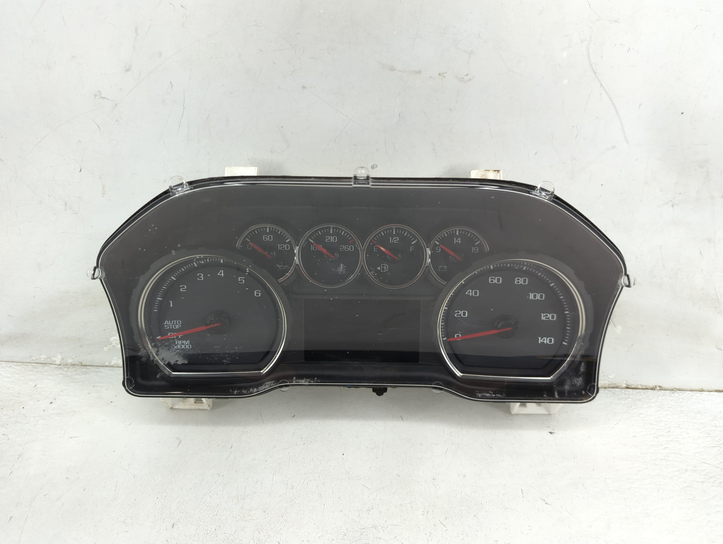 2019 Chevrolet Silverado 1500 Instrument Cluster Speedometer Gauges P/N:84608349 7110500000000X, 812610798 Miles: Fits OEM U