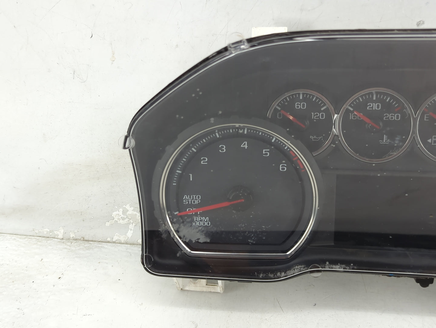 2019 Chevrolet Silverado 1500 Instrument Cluster Speedometer Gauges P/N:84608349 7110500000000X, 812610798 Miles: Fits OEM U