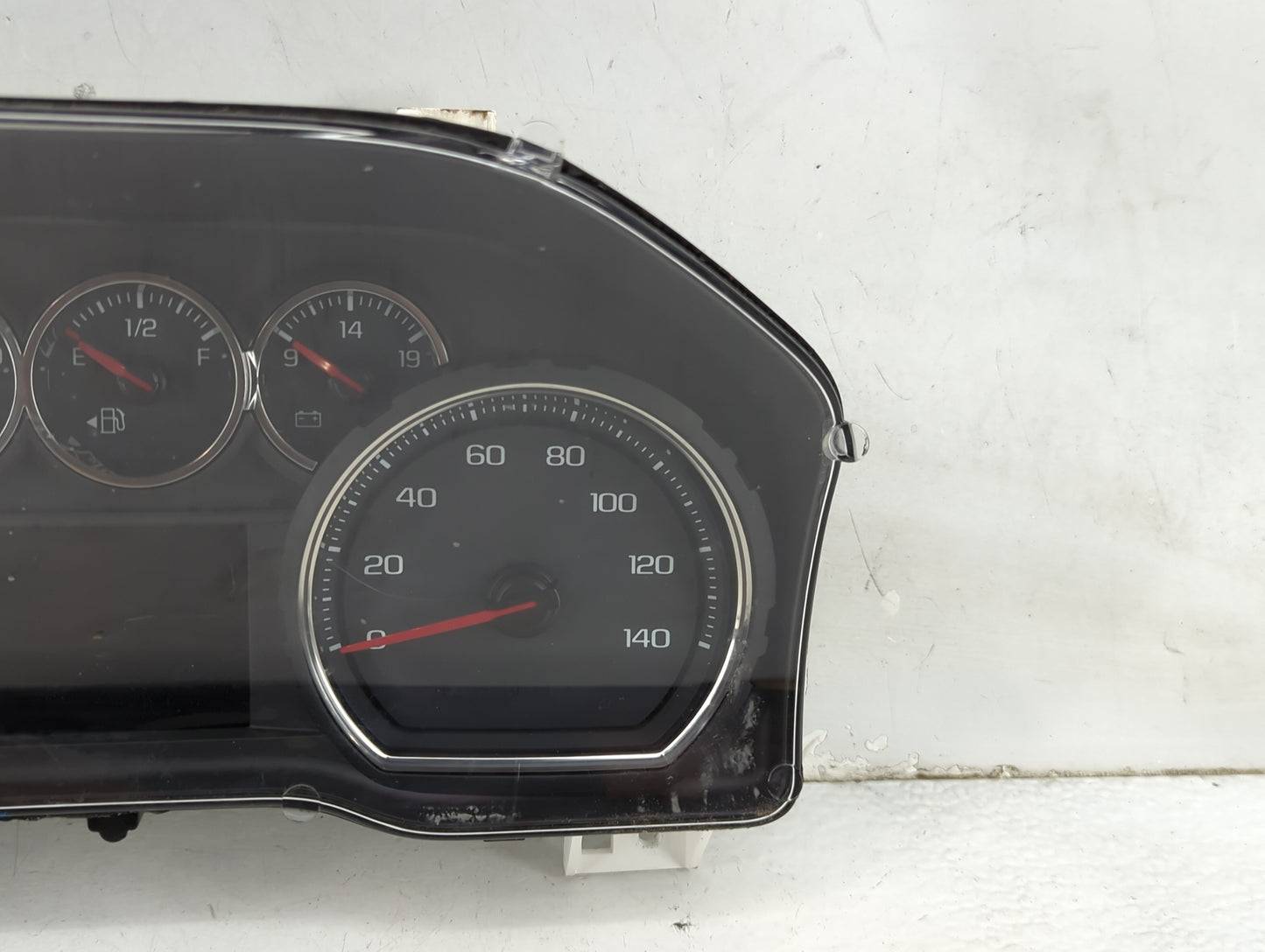 2019 Chevrolet Silverado 1500 Instrument Cluster Speedometer Gauges P/N:84608349 7110500000000X, 812610798 Miles: Fits OEM U