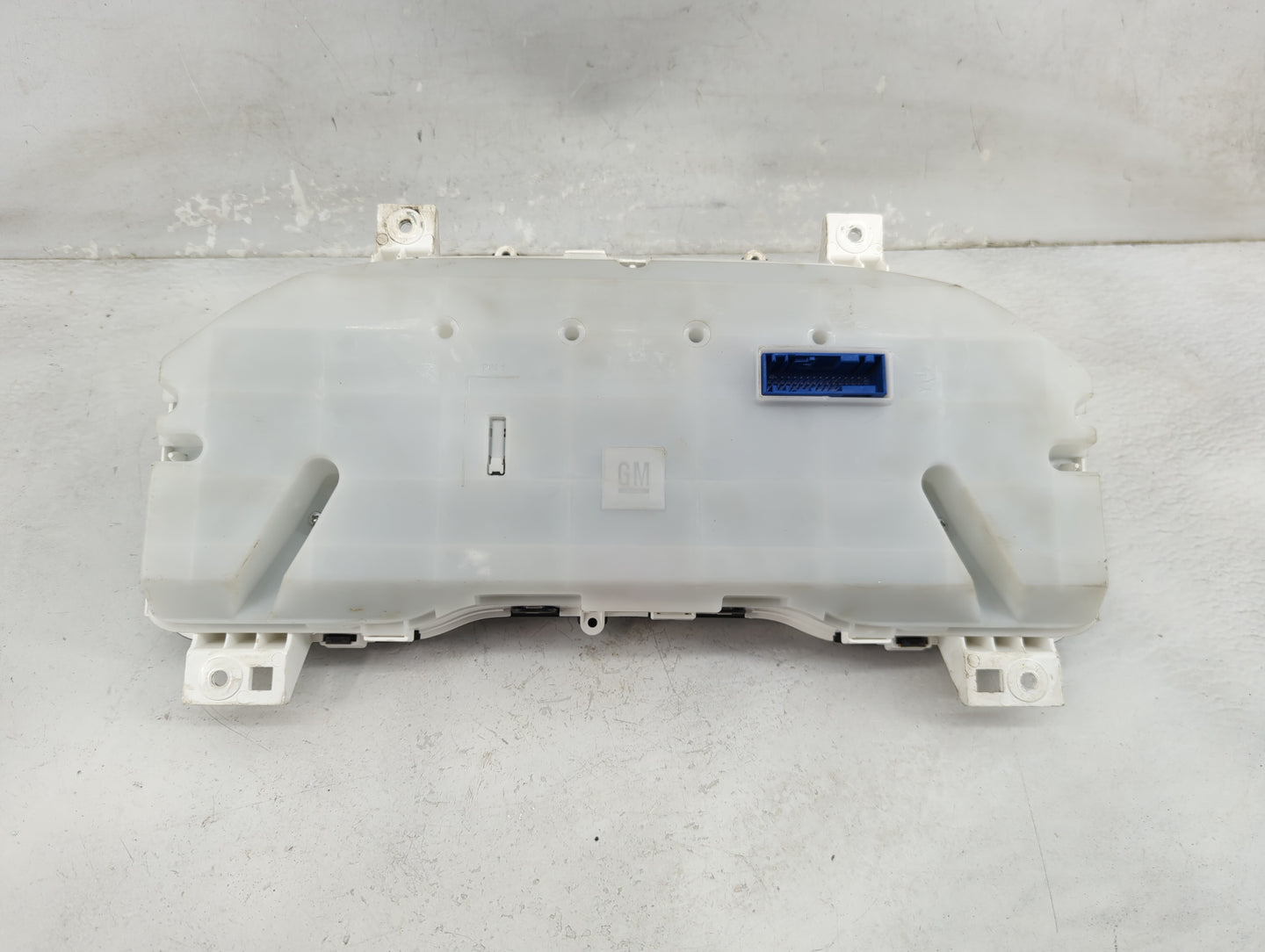 2019 Chevrolet Silverado 1500 Instrument Cluster Speedometer Gauges P/N:84608349 7110500000000X, 812610798 Miles: Fits OEM U