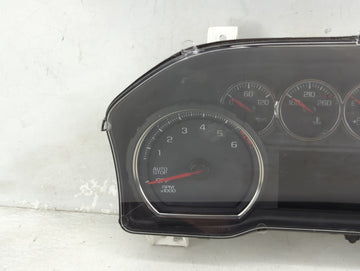 2019 Chevrolet Silverado 1500 Instrument Cluster Speedometer Gauges P/N:84608349 Miles:61K Fits Fits 2018 2020 OEM Used Auto Parts