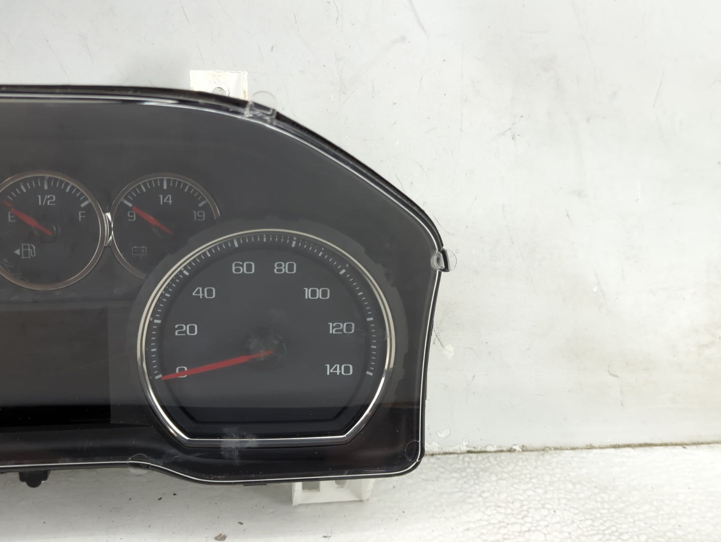 2019 Chevrolet Silverado 1500 Instrument Cluster Speedometer Gauges P/N:84608349 Miles:61K Fits Fits 2018 2020 OEM Used Auto