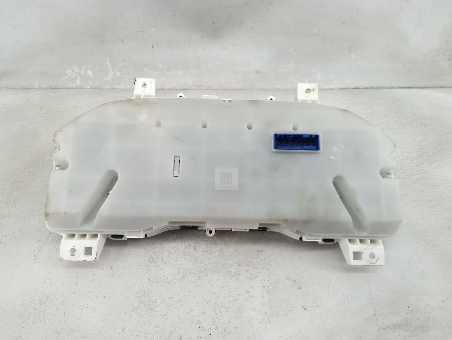 2019 Chevrolet Silverado 1500 Instrument Cluster Speedometer Gauges P/N:84608349 Miles:61K Fits Fits 2018 2020 OEM Used Auto
