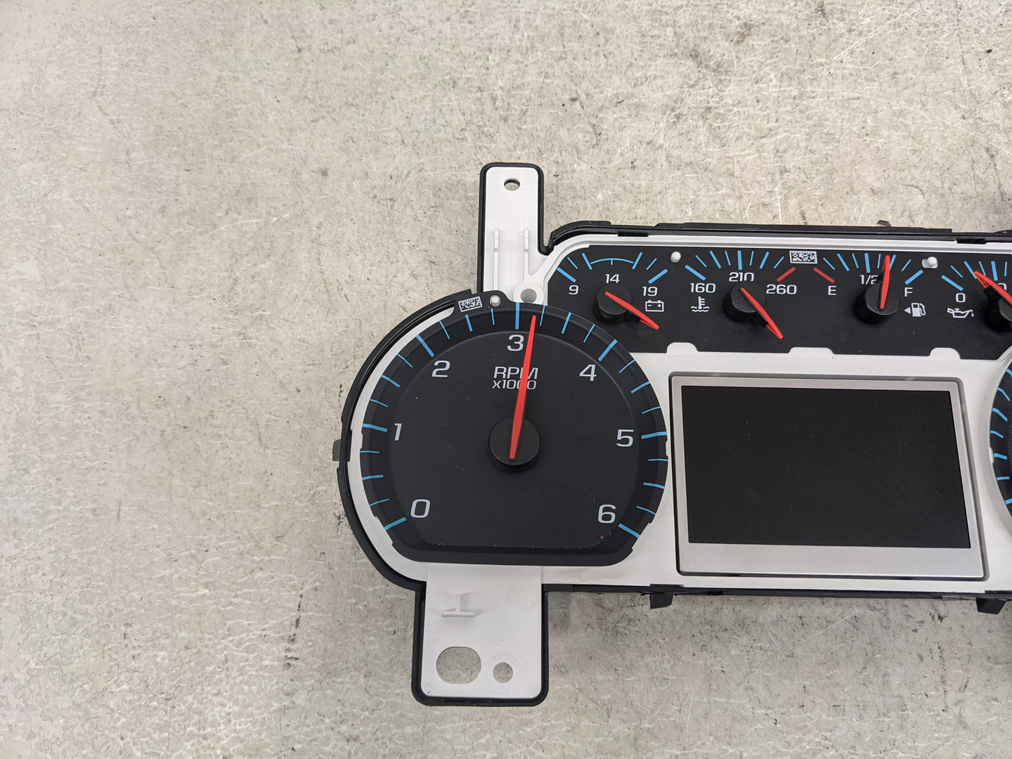 2018-2019 Chevrolet Silverado 1500 Instrument Cluster Speedometer Gauges P/N:84597916 28651562 Miles:71K Fits Fits 2018 2019