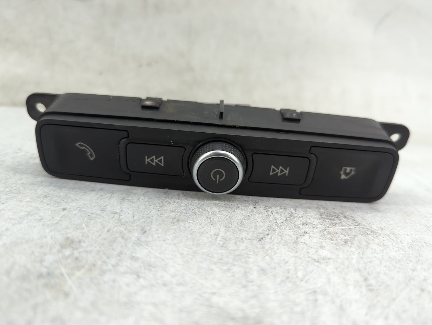 2020-2022 Chevrolet Silverado 1500 Radio AM FM Cd Player Receiver Replacement P/N:84491775 1381152830F101 Fits Fits 2020 202