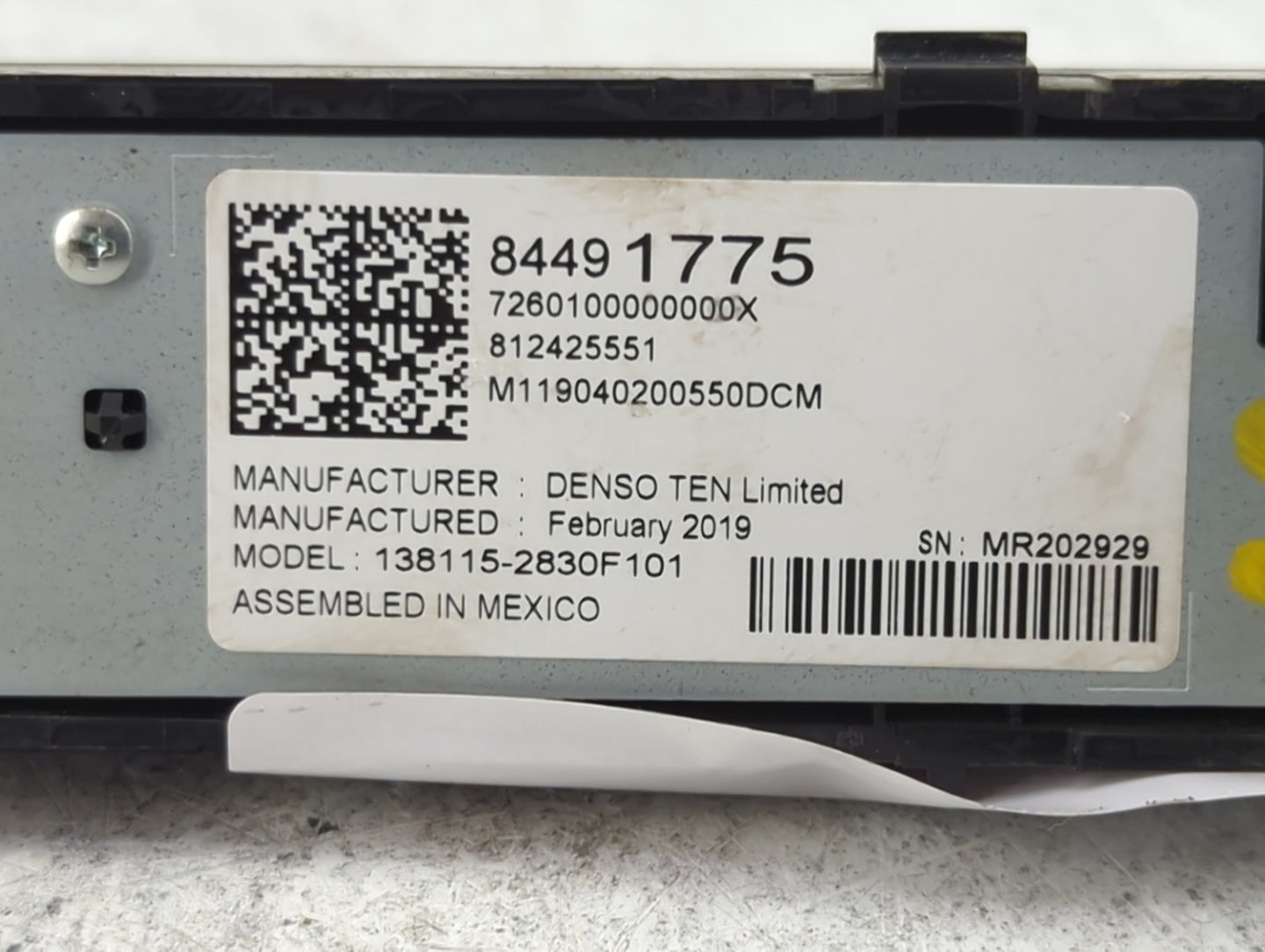 2020-2022 Chevrolet Silverado 1500 Radio AM FM Cd Player Receiver Replacement P/N:84491775 1381152830F101 Fits Fits 2020 202