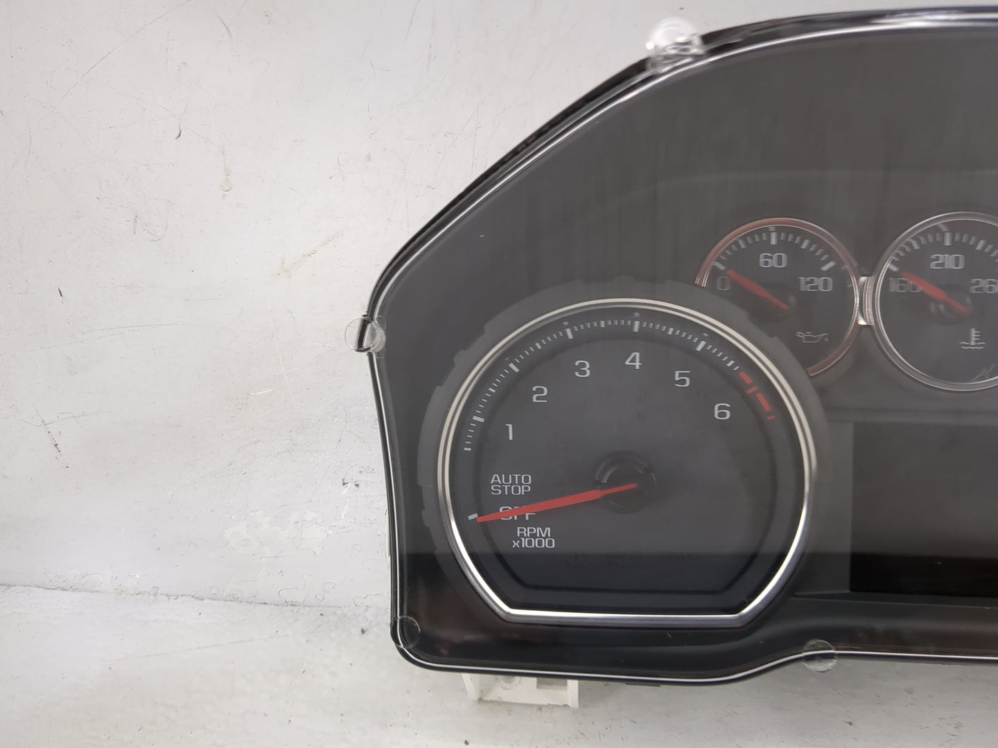 2019 Chevrolet Silverado 1500 Instrument Cluster Speedometer Gauges P/N:84608339 7110500000X, 812610798 Miles: Fits OEM Used