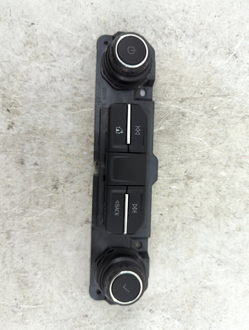 2019 Chevrolet Silverado 1500 Radio Control Panel 1489038 - Oemusedautoparts1.com