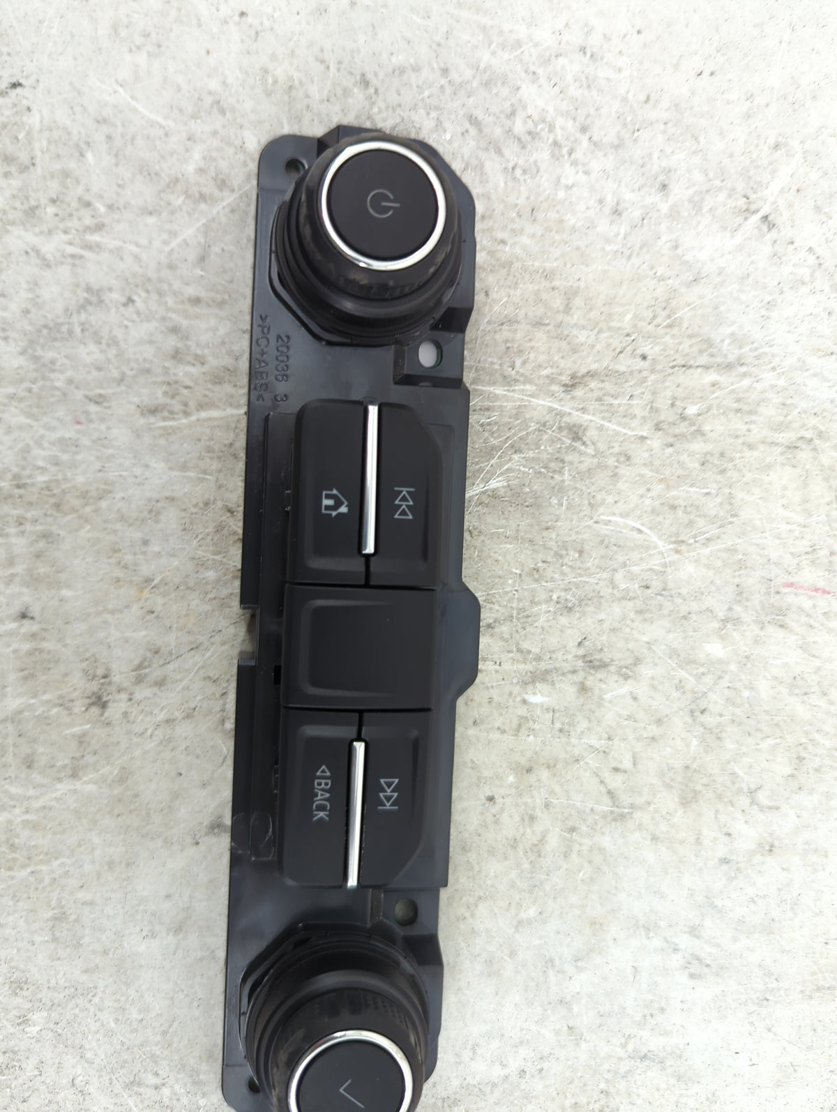 2019 Chevrolet Silverado 1500 Radio Control Panel 1489038 - Oemusedautoparts1.com