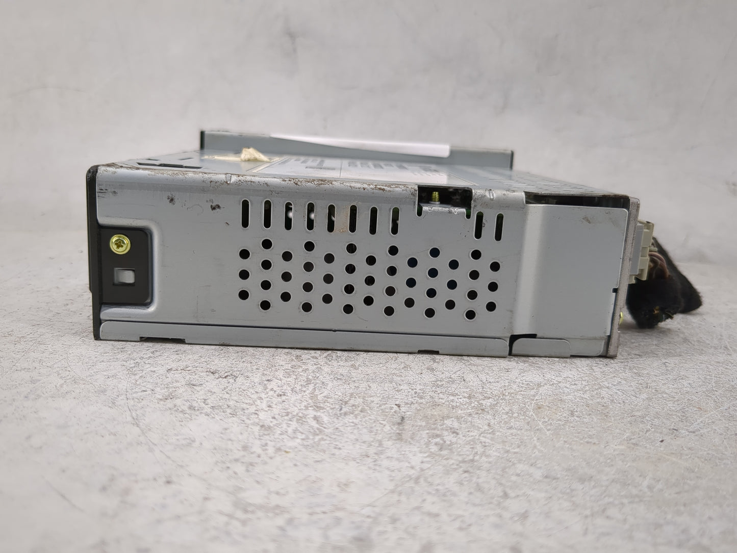 2018 Chevrolet Silverado 1500 Radio AM FM Cd Player Receiver Replacement P/N:42645338 555343750, H119234300002283 Fits Fits 