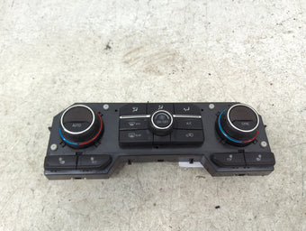 compare product 2019 Chevrolet Silverado 1500 Climate Control Module Temperature AC/Heater Replacement P/N:84692237 815372982 Fits OEM Used Auto Parts