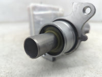 Chevrolet Silverado 1500 Brake Master Cylinder 1498452 - Oemusedautoparts1.com
