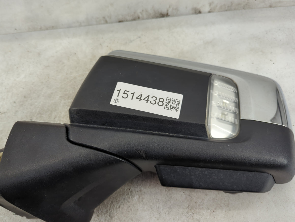 2019 Chevrolet Silverado 1500 Driver Side View Mirror - Left Door Mirror OEM Used - Oemusedautoparts1.com