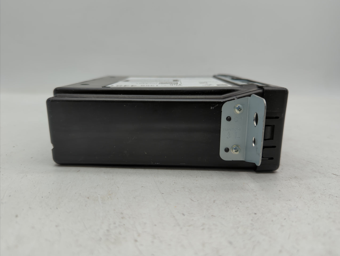 2015-2019 Chevrolet Silverado 1500 Radio AM FM Cd Player Receiver Replacement P/N:13594481 84016435 Fits OEM Used Auto Parts