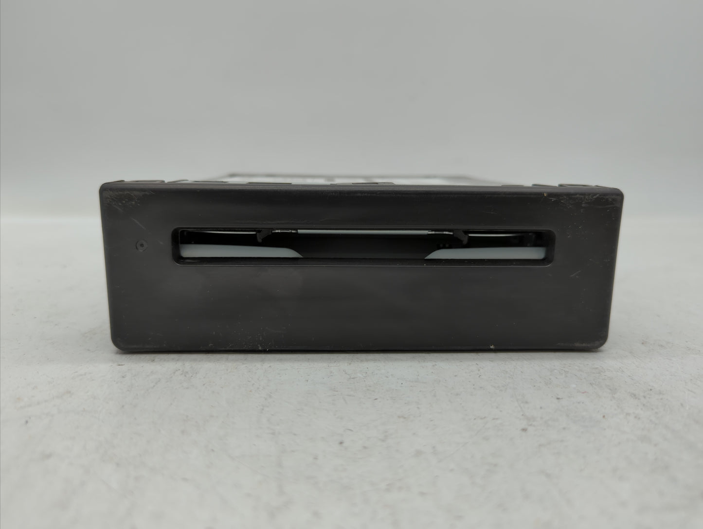 2015-2019 Chevrolet Silverado 1500 Radio AM FM Cd Player Receiver Replacement P/N:13594481 84016435 Fits OEM Used Auto Parts