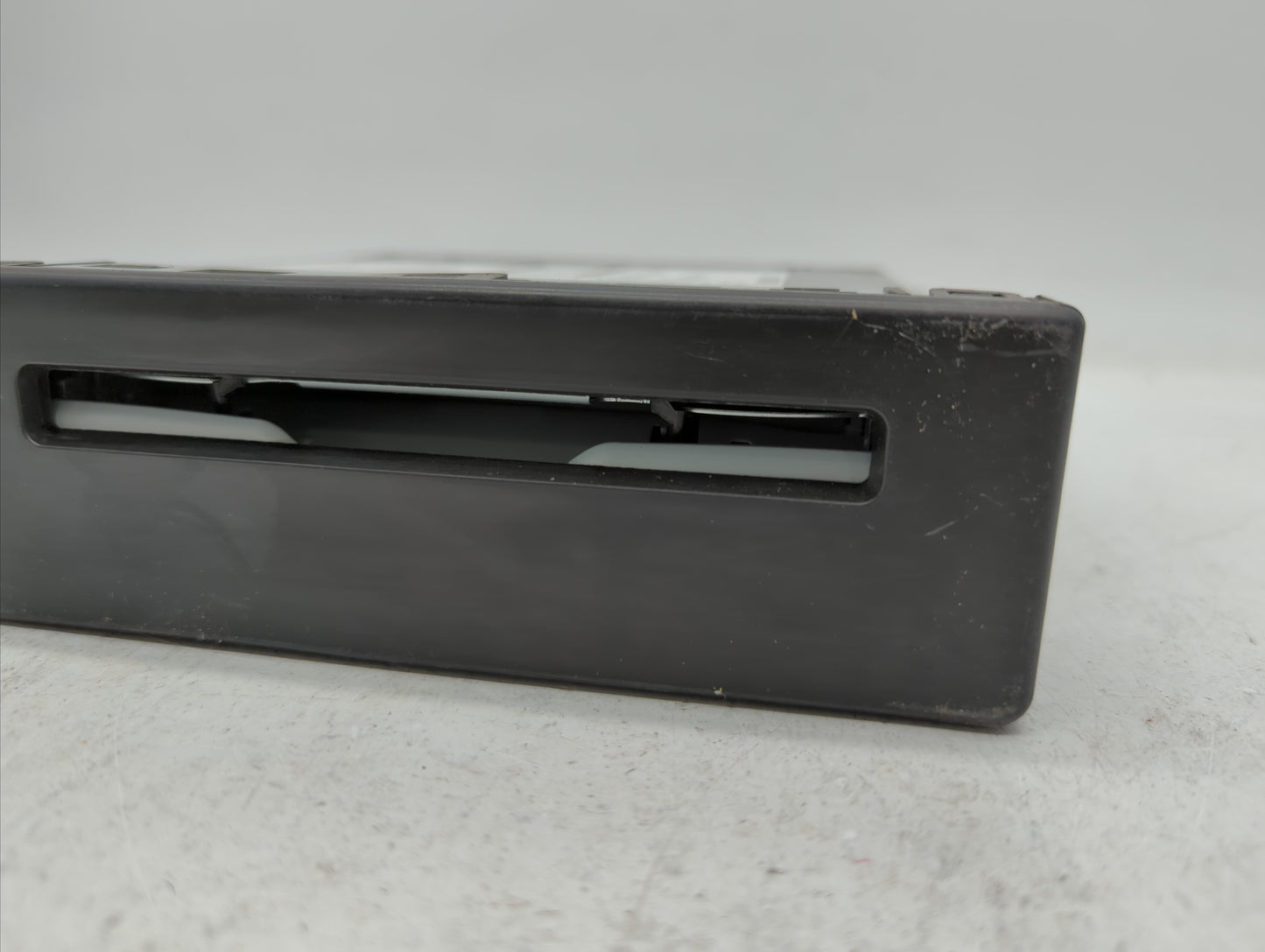 2015-2019 Chevrolet Silverado 1500 Radio AM FM Cd Player Receiver Replacement P/N:13594481 84016435 Fits OEM Used Auto Parts