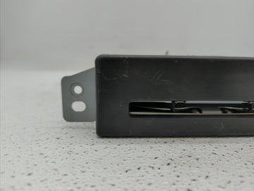 2015-2019 Chevrolet Silverado 1500 Radio AM FM Cd Player Receiver Replacement P/N:23369306 13594481 Fits OEM Used Auto Parts