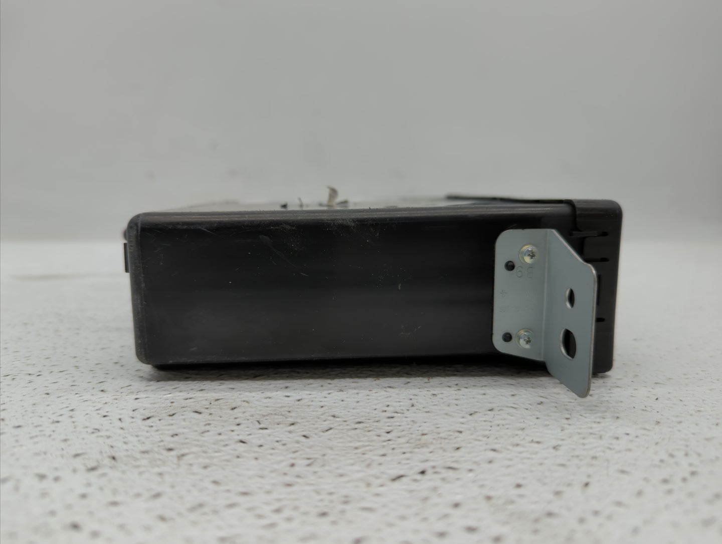 2015-2019 Chevrolet Silverado 1500 Radio AM FM Cd Player Receiver Replacement P/N:23369306 13594481 Fits OEM Used Auto Parts