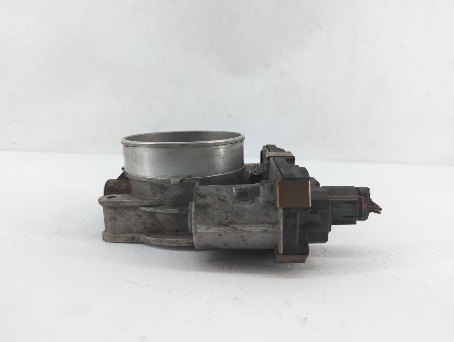 2014-2019 Chevrolet Silverado 1500 Throttle Body P/N:12678224 12617792 Fits Fits 2014 2015 2016 2017 2018 2019 OEM Used Auto