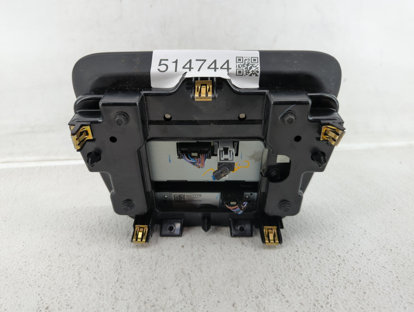 2019-2019 Chevrolet Silverado 1500 Information Display Screen - Oemusedautoparts1.com