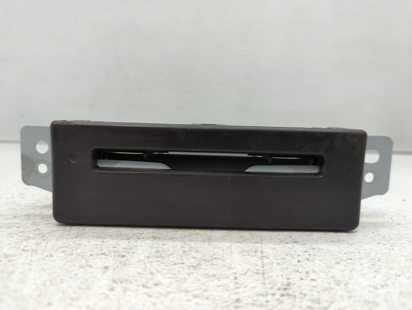 2015-2019 Chevrolet Silverado 1500 Radio AM FM Cd Player Receiver Replacement P/N:84016435 Fits Fits 2015 2016 2017 2018 201