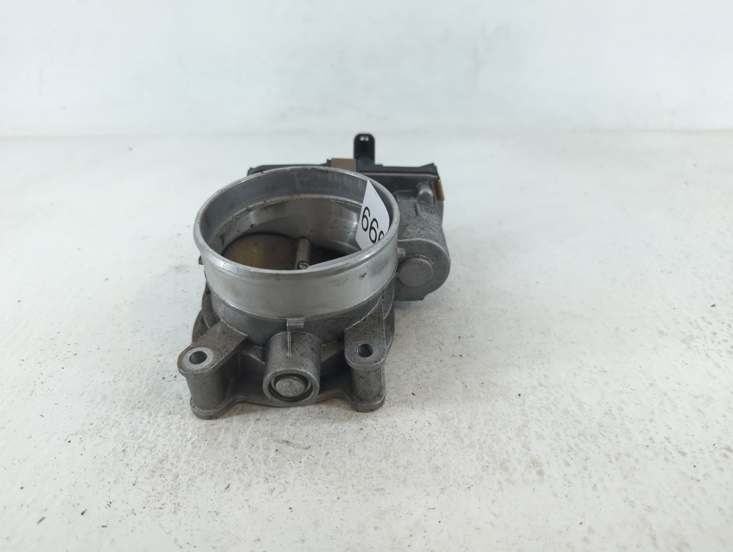 2014-2022 Chevrolet Silverado 1500 Throttle Body P/N:12678224 Fits Fits 2014 2015 2016 2017 2018 2019 2020 2021 2022 OEM Use