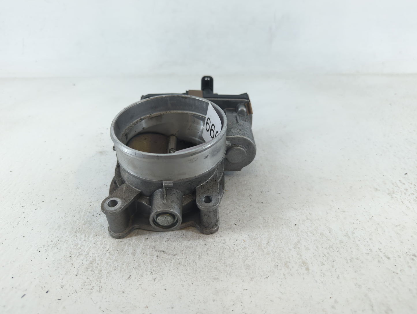2014-2022 Chevrolet Silverado 1500 Throttle Body P/N:12678224 Fits Fits 2014 2015 2016 2017 2018 2019 2020 2021 2022 OEM Use