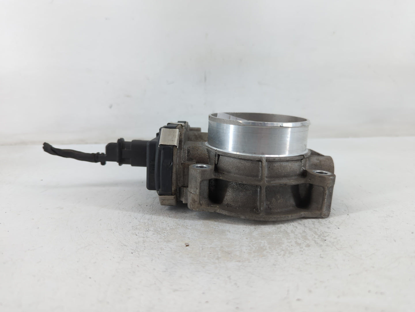 2019 Chevrolet Silverado 1500 Throttle Body P/N:12676296AA Fits Fits 2016 2017 2018 2020 2021 2022 OEM Used Auto Parts - Oem