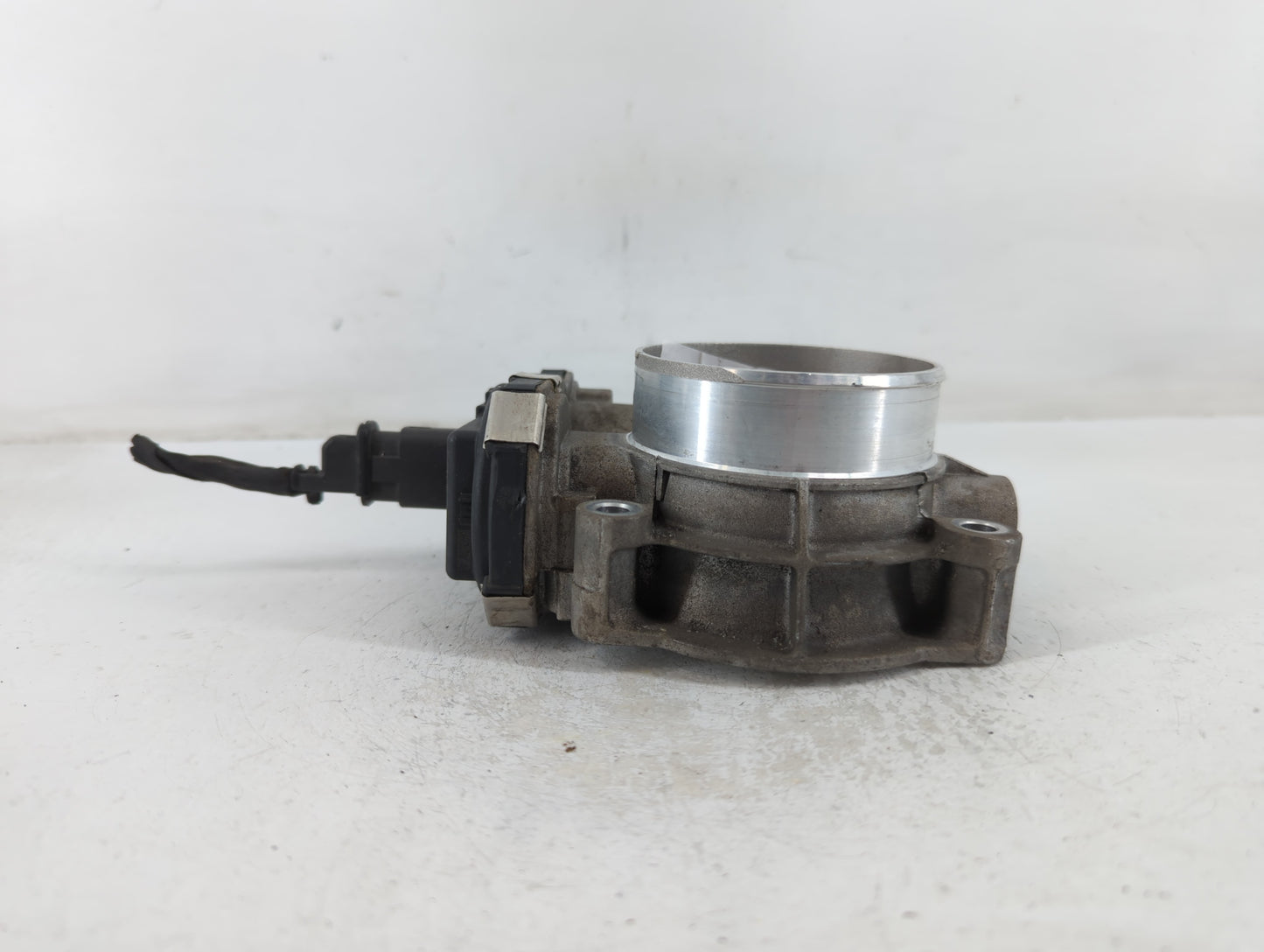 2019 Chevrolet Silverado 1500 Throttle Body P/N:12676296AA Fits Fits 2016 2017 2018 2020 2021 2022 OEM Used Auto Parts - Oem