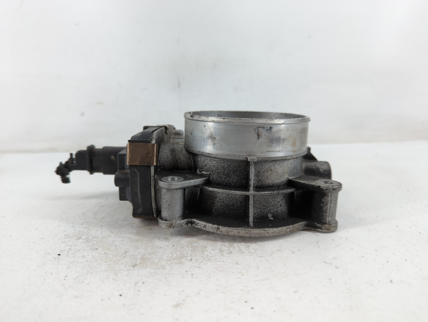 2014-2022 Chevrolet Silverado 1500 Throttle Body P/N:12678224 Fits Fits 2014 2015 2016 2017 2018 2019 2020 2021 2022 OEM Use
