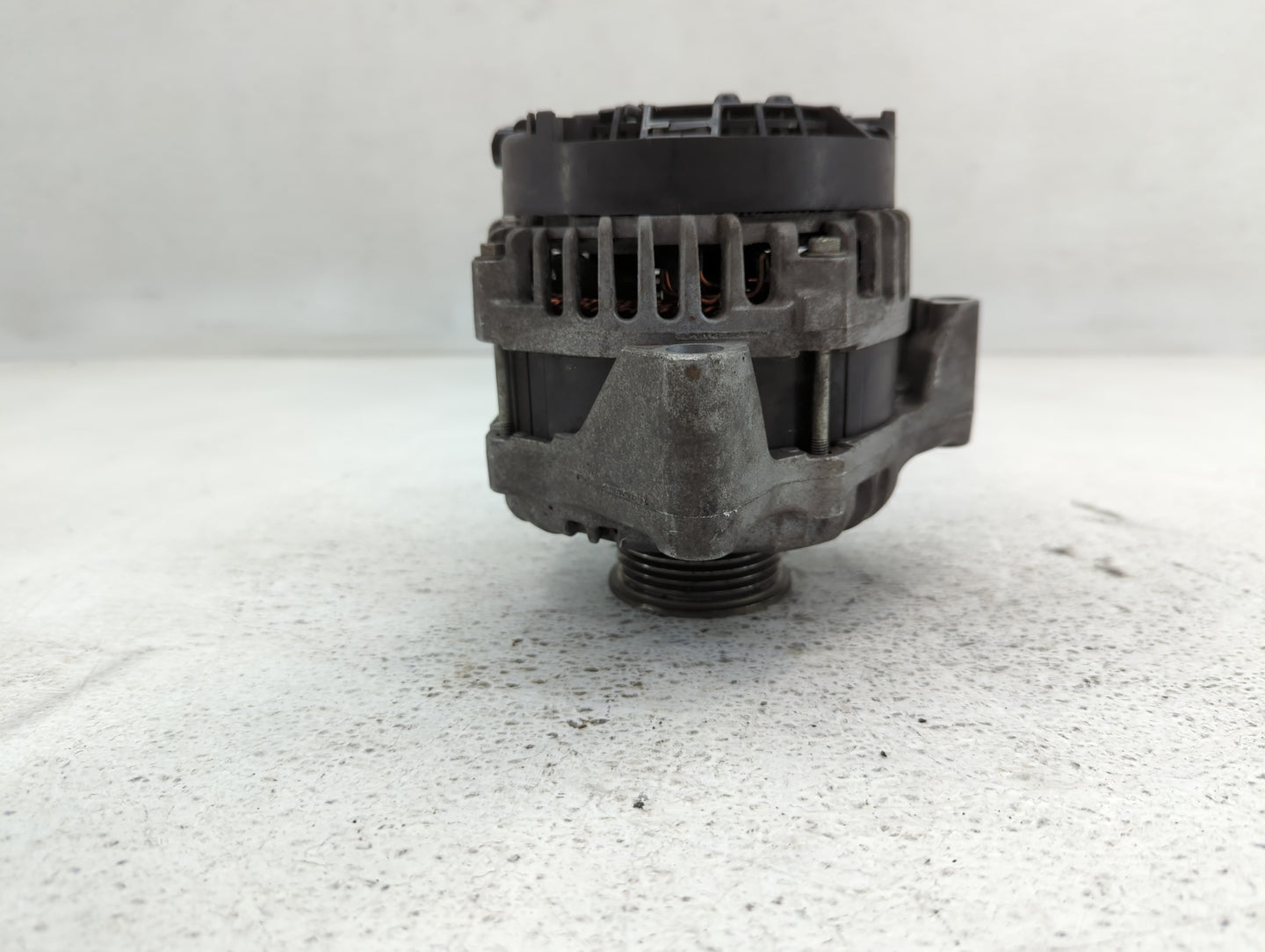 2019-2022 Chevrolet Silverado 1500 Alternator Replacement Generator Charging Assembly Engine OEM P/N:13527172 Fits OEM Used 